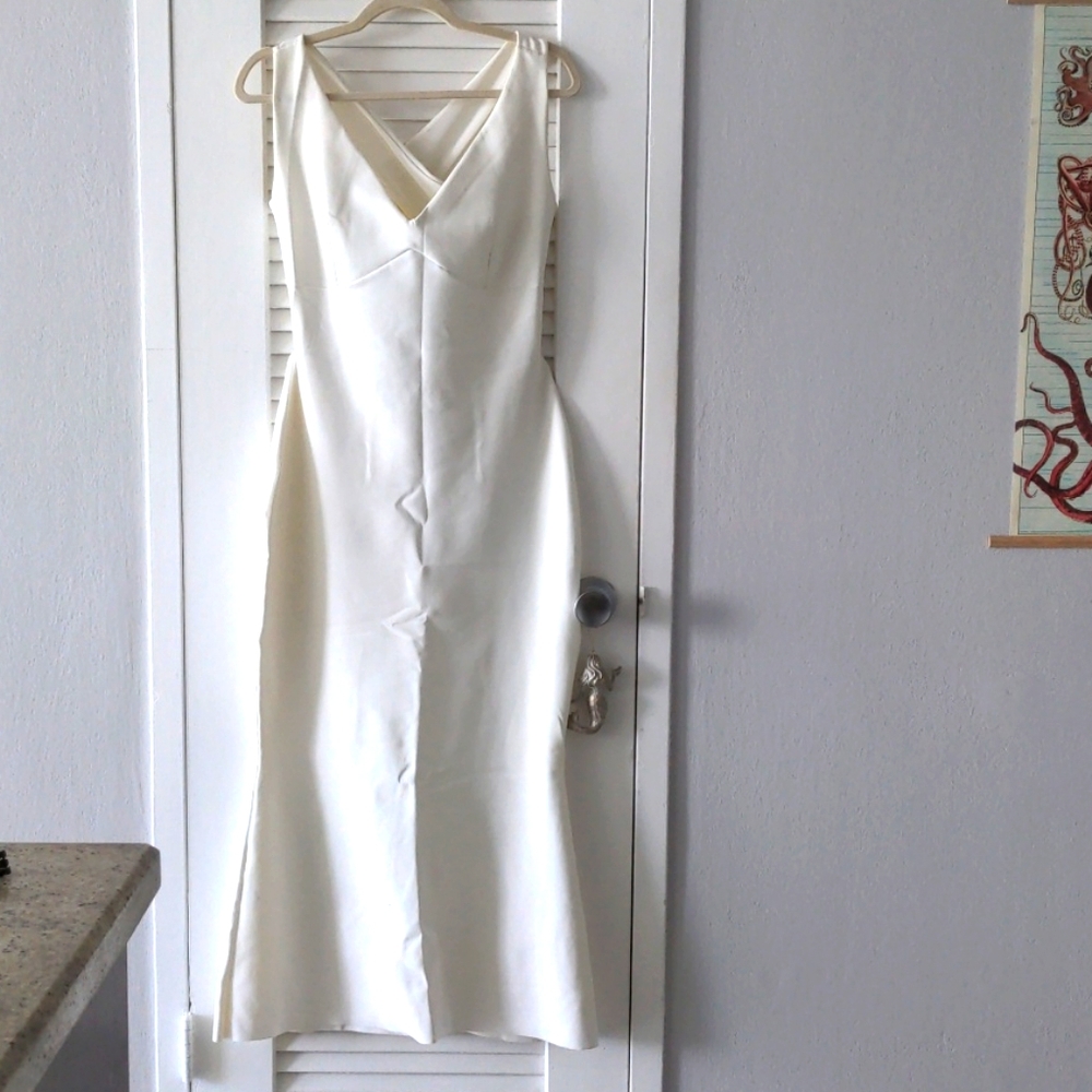 White maxi mermaid dress